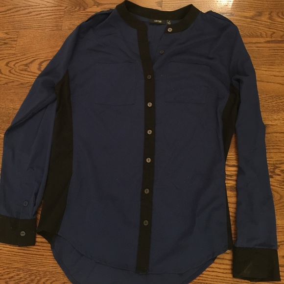 Black and blue button down tunic