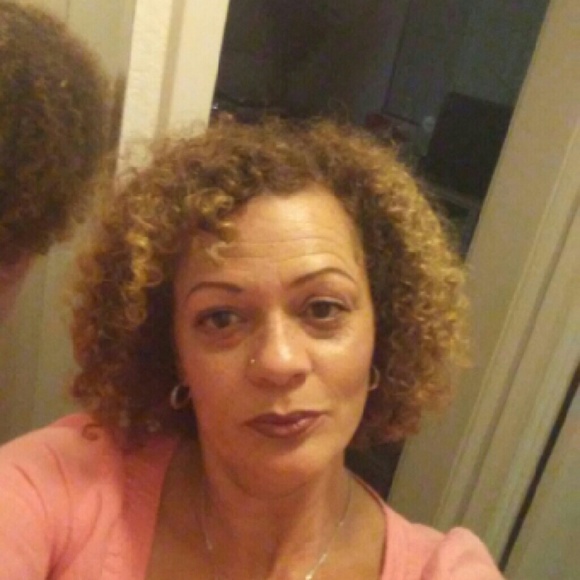 Meet your Posher, Roxanne - Picture 1 of 1