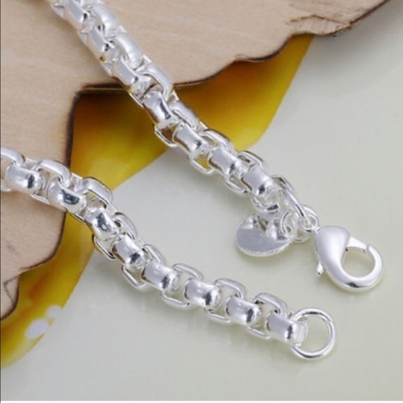 Silver Chain Link Rope Bracelet - Picture 3 of 4