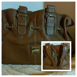 Large Dooney and Bourke Bag make an offer!
