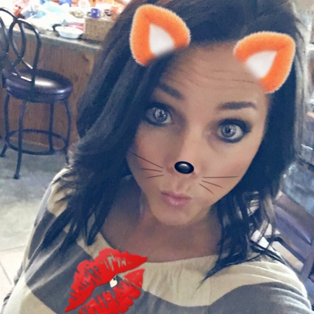 Meet your Posher, Stephanie