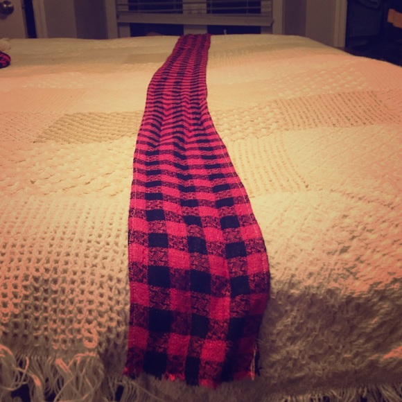 Both scarf and head wrap ! - Picture 2 of 2