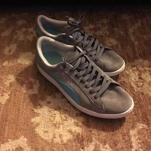 Super soft suede Pumas