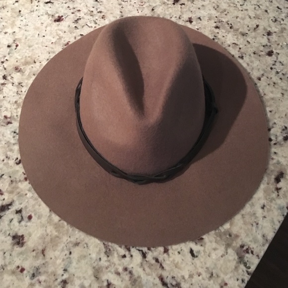 Urban Outfitter light brown wool hat