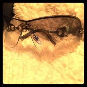 Gucci sunglasses 😎