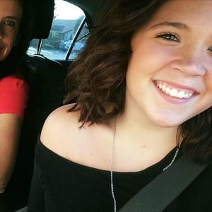 Meet your Posher, Stephanie