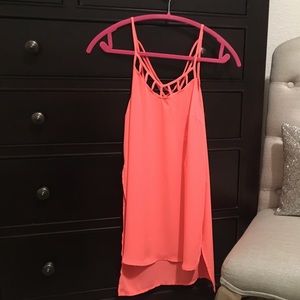 Stunning tank! Perfect for resort season!