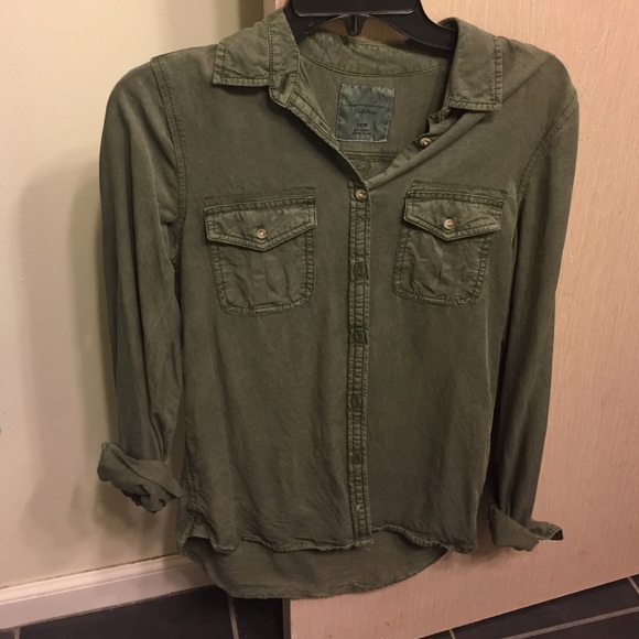 Button up top - Picture 1 of 1