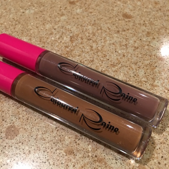 Coloured Raine liquid lip stain in SOUL and SUEDE.