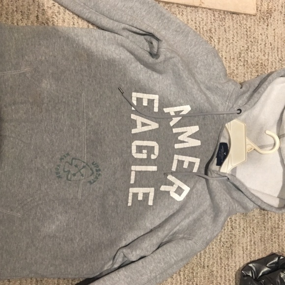 Loose fit American eagle hoodie