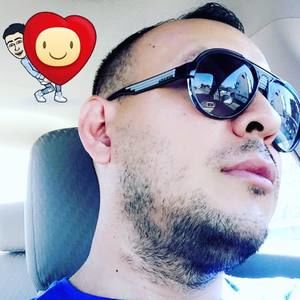 Meet your Posher, Gil