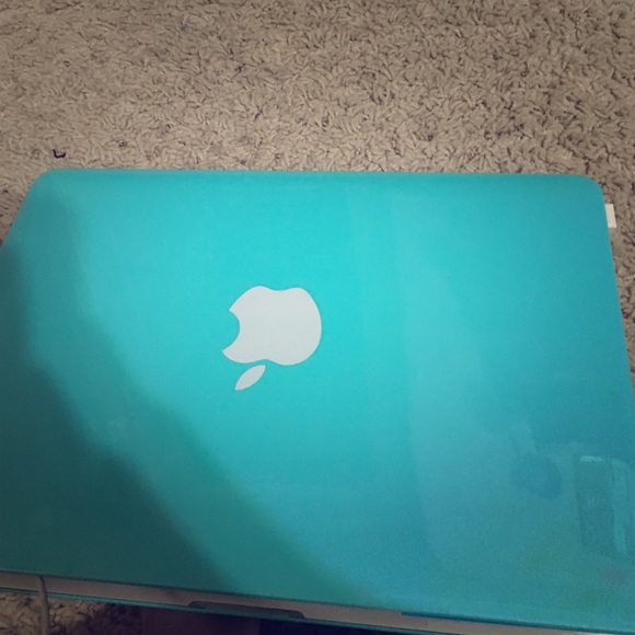 Mac book pro teal case. Comment to bargain - Picture 1 of 1