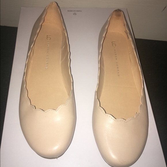 Nude ballet flats