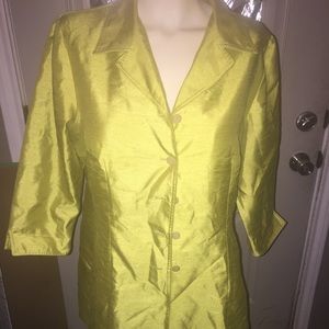 💰 3 for. $25! Long Lime Jacket!