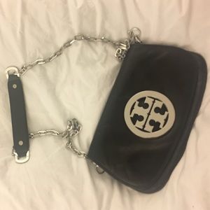 Tory Burch Crossbody Reva bag silver hardware.