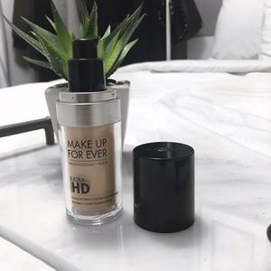 Y205 MakeupForever Ultra HD Foundation