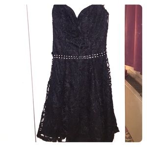Black strapless dress!!