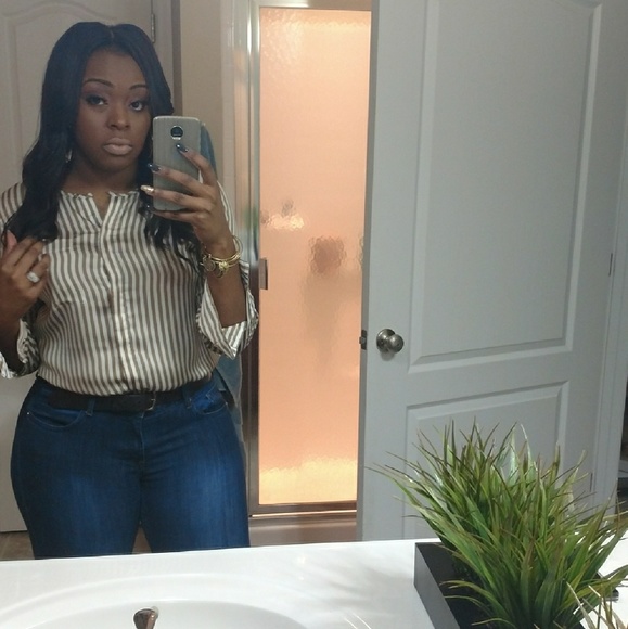 Meet your Posher, Lakeesha - Picture 1 of 1