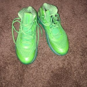 Under Armour Basketball Shoes