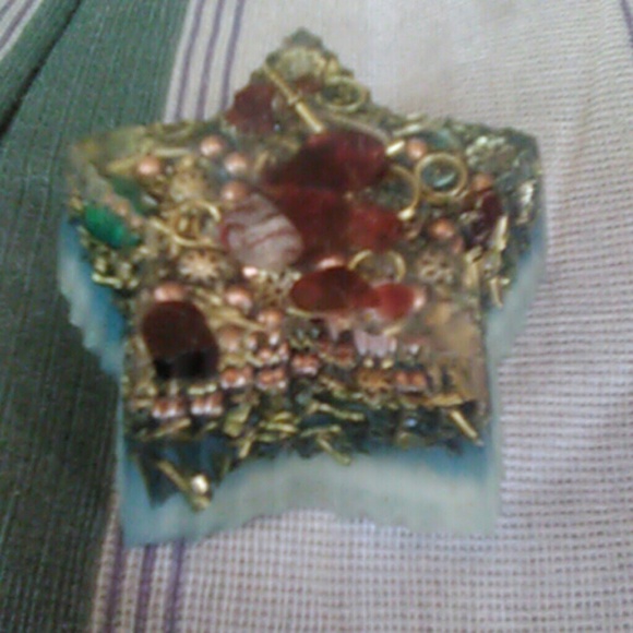 Bundle 1Crystal Necklace Amethyst & 1Star Orgone - Picture 3 of 8