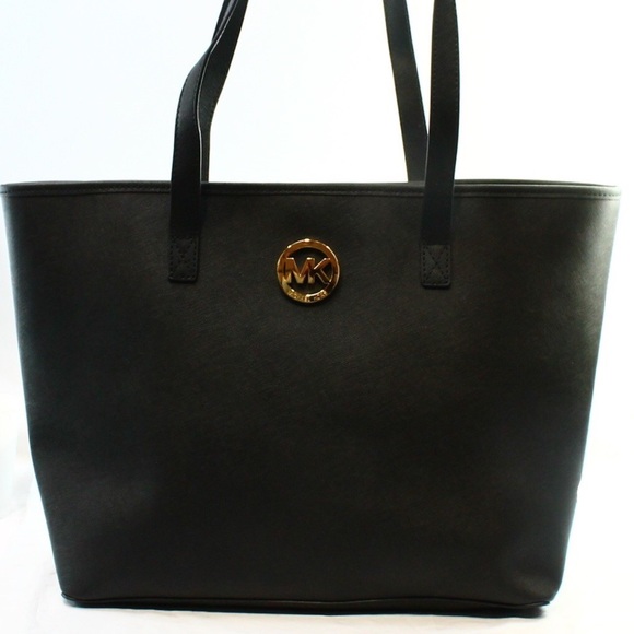 Michael Kors Handbags - Michael Kors Tote