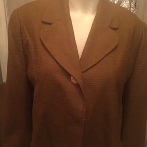 Cute Brown 100 % Woven Silk Crop Blazer! 💯