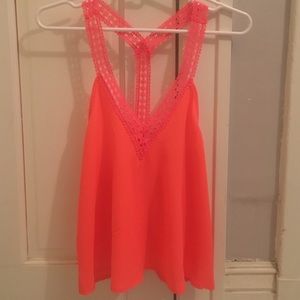Tank top with lace straps!