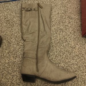 Brand new with original box never worn boots