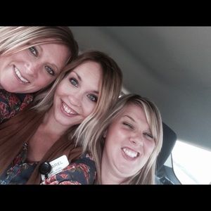 Meet your Posher, Ariel