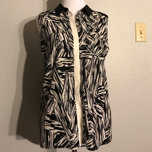 Trouve black and while sleeveless blouse