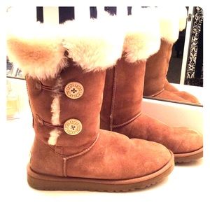 Ugg winter shearling boots * so comfy!