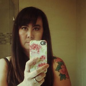 Meet your Posher, Leslie