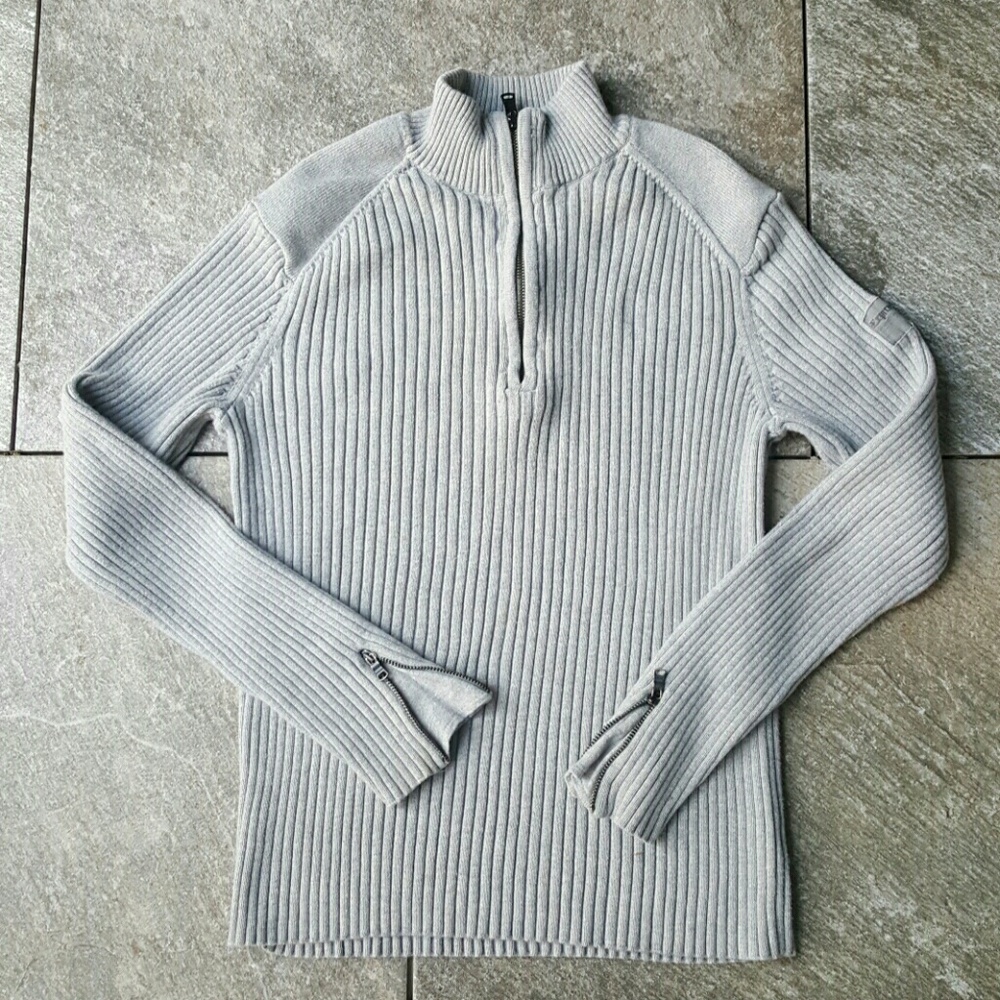 Express Men's V-Neck Pullover Sweater