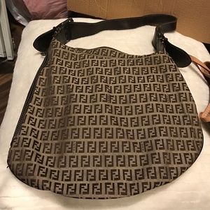 Fendi Oyster handbag