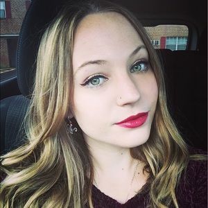 Meet your Posher, Megan