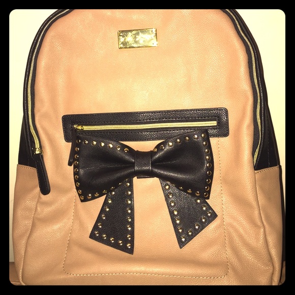 Betsey Johnson big bow stud backpack