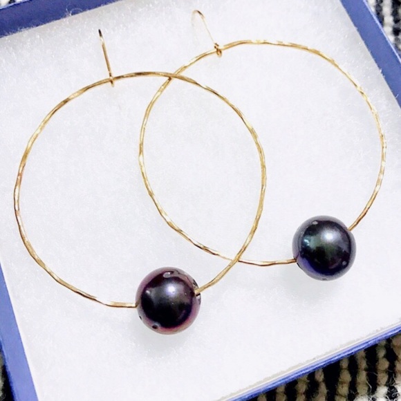 14K Gold Earrings With Black Tahitian Pearls NIB