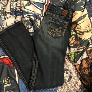 Super cute gently worn BKE jeans!!