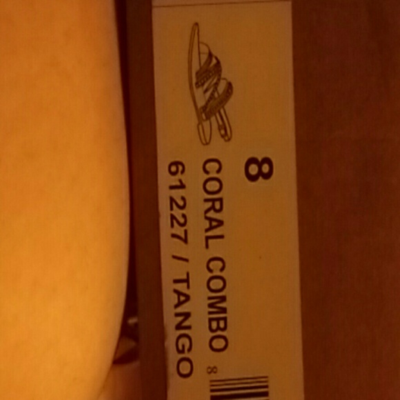 Sandals - Picture 3 of 3