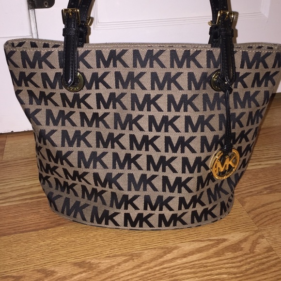 Authentic Michael Kors Purse