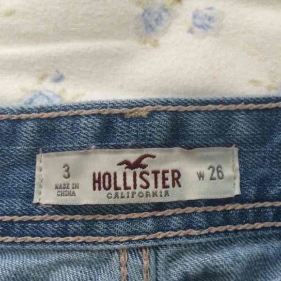 HOLLISTER Jean shorts - Picture 2 of 4