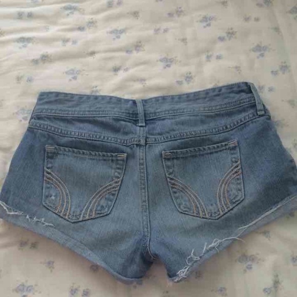 HOLLISTER Jean shorts - Picture 3 of 4