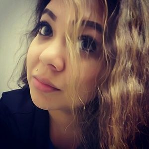 Meet your Posher, Catherine