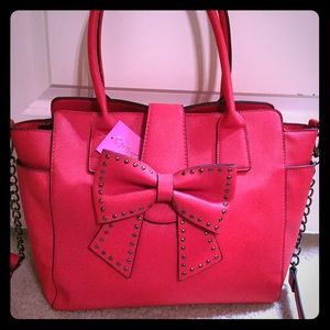 BRAND NEW and AUTHENTIC Betsey Johnson purse