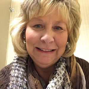 Meet your Posher, Dee