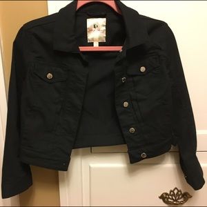 Marilyn Monroe black cropped jacket