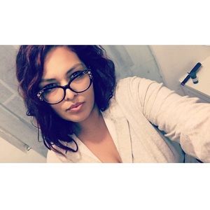 Meet your Posher, Tida