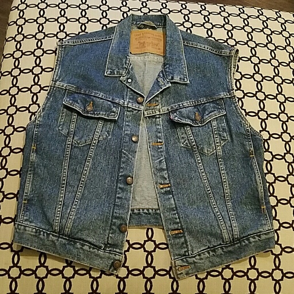 Levi jean vest
