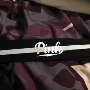 A Pink ) Headband Brand new . I don't like it