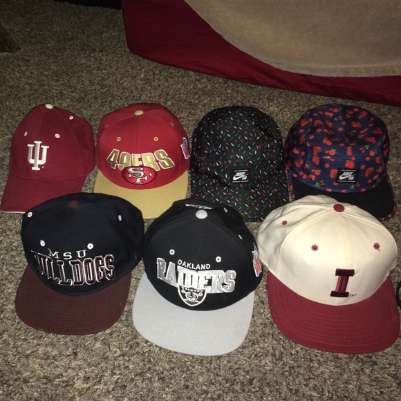 Snapbacks - Picture 1 of 2